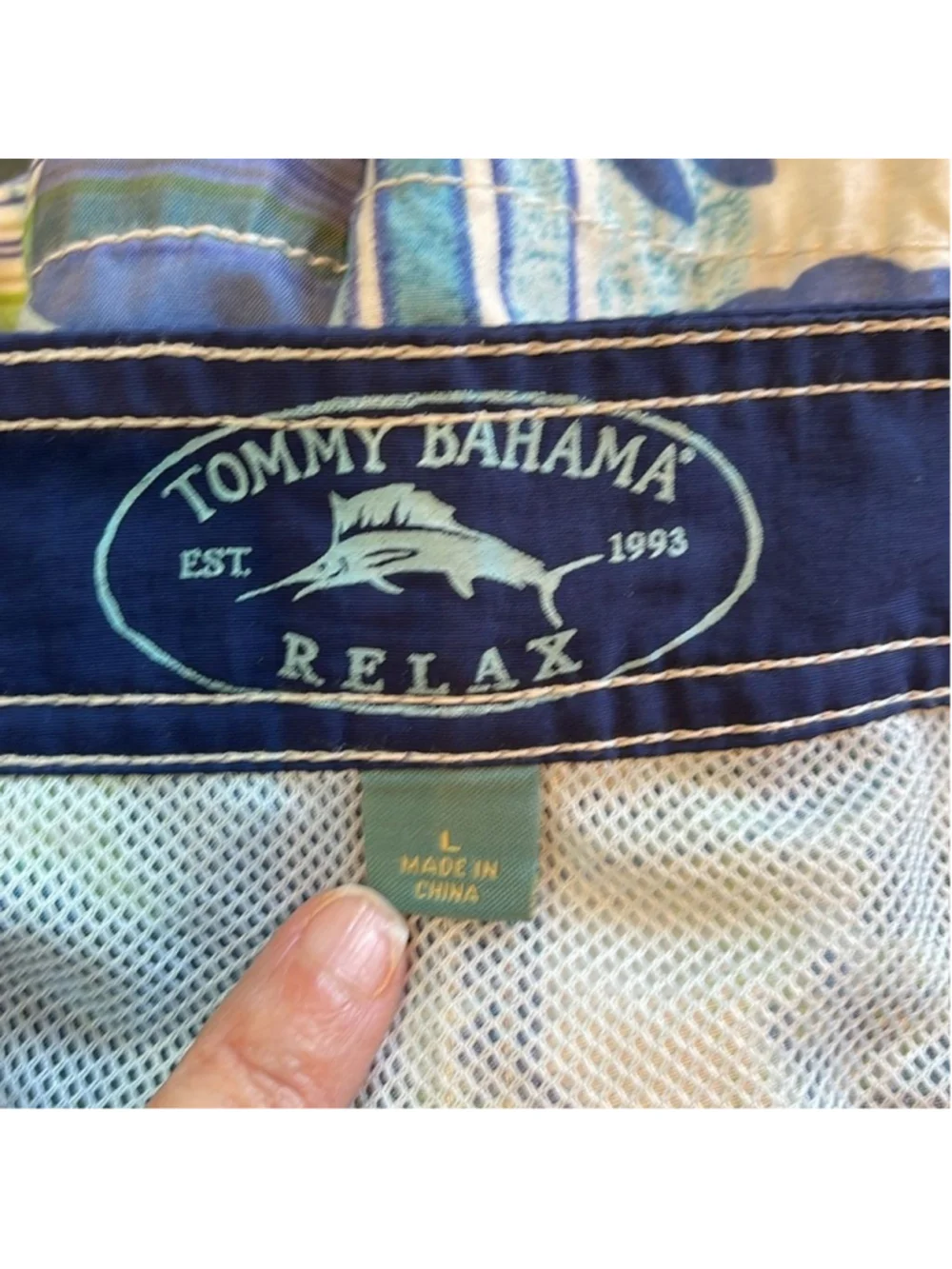 Tommy Bahama Relax Men's Tie-Front Swim Trunks Board Shorts Size L Plaid/Floral